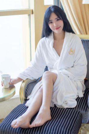 恶搞美女光屁屁_清晰免费免费手机在线看观看