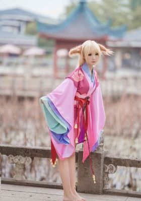 青青草国产刺激精品_最新国产迅雷手机免费观看