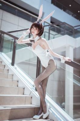 国产精品制服中字在线视频_超清未删减版在线观看