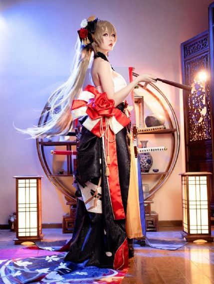 女皇屁股满是巴掌印h_迅雷会员在线手机观看