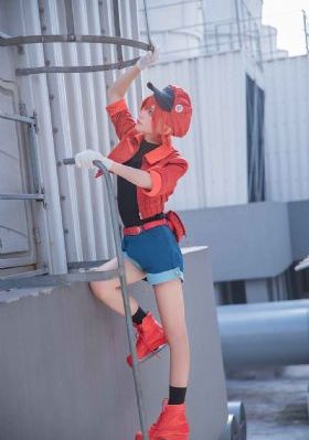 久青视频_首播独家试爱免费观看视频